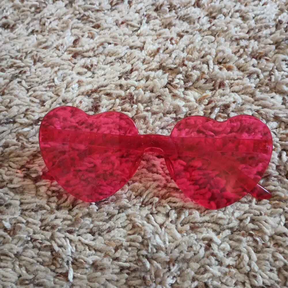 Valentine heart glasses